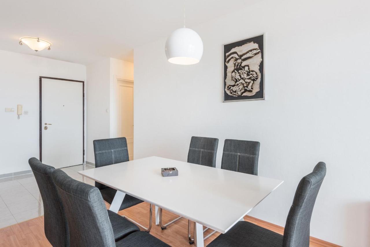 Apartments Mrs Brightside Split Extérieur photo