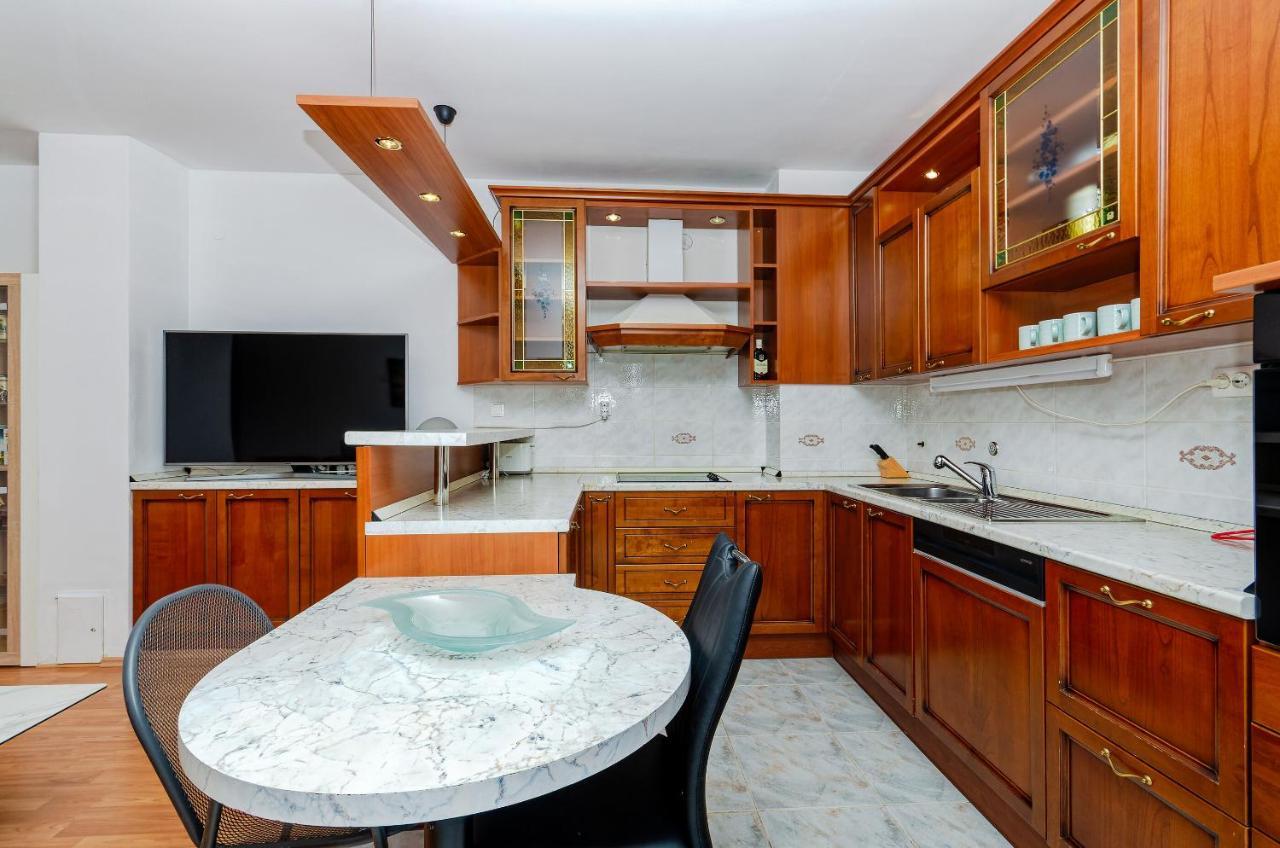 Apartments Mrs Brightside Split Extérieur photo